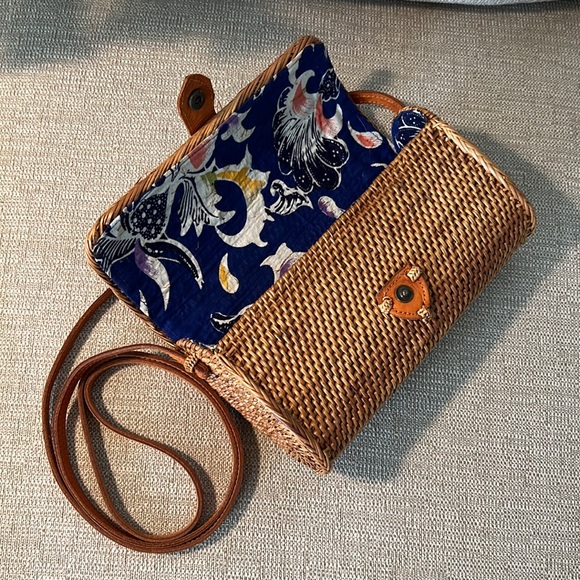 Bohemian Rattan Bag - Picture 8 of 11